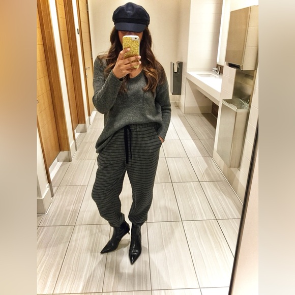 HELMUT LANG LUX BLEND ASYMMETRIC VISCOSE-BLEND SWEATER - Picture 6 of 9